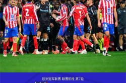 利物浦五连胜继续领跑积分榜，拜仁主帅陷下课危机！